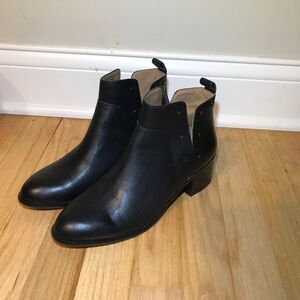 Franco Sarto Sz 7.5 Ankle Bootie Black Leather